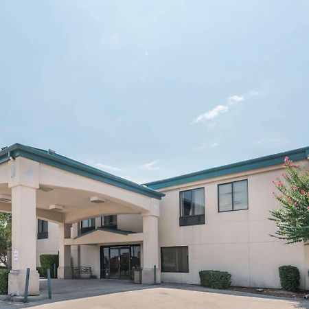 Super 8 By Wyndham Fort Worth Downtown South Extérieur photo